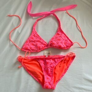 Aeropostale Bikini, Size Medium, Never worn (tag still on), hot pink